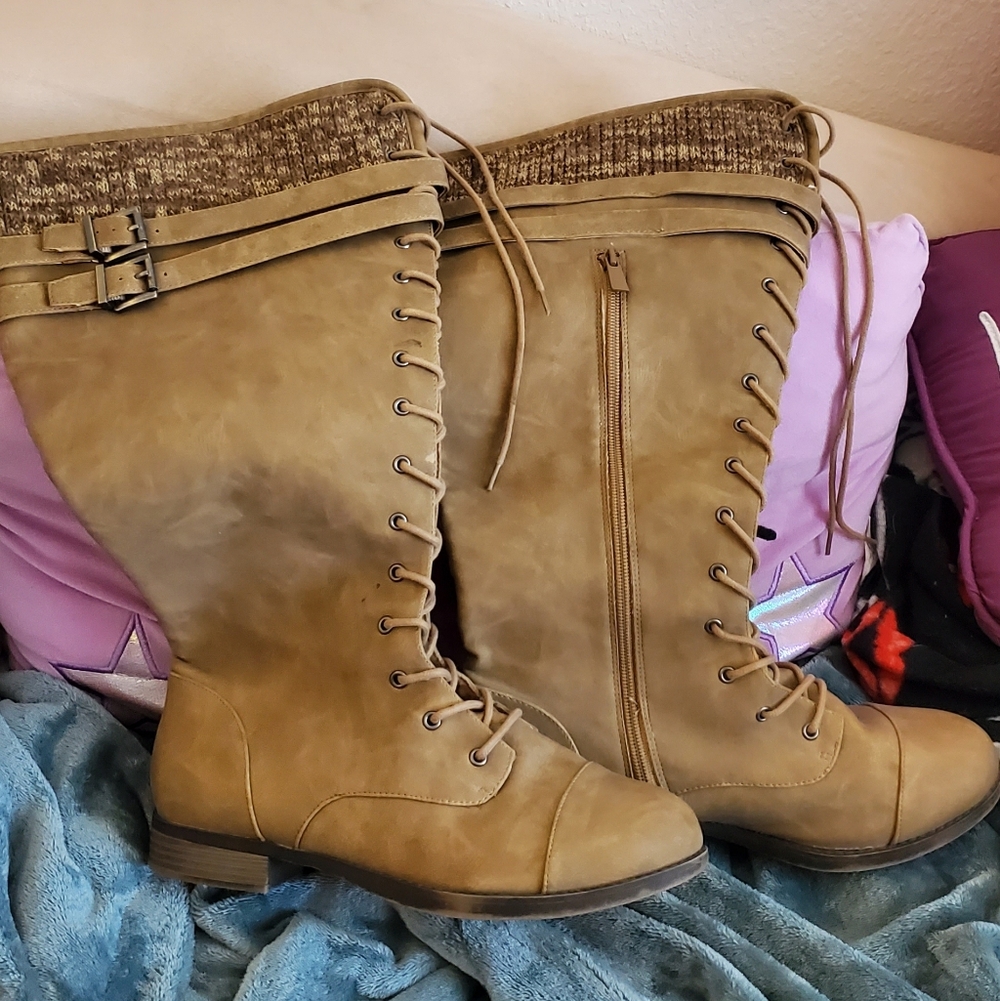 Torrid Women's Exra-Wide Calf Tan Lace-Up Boots